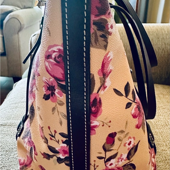 Dooney & Bourke Large Floral Tote Like New Women’s Handbag $348 MSRP - Picture 8 of 13